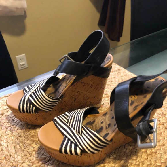 Sam Edelman Wedge - Picture 3 of 6